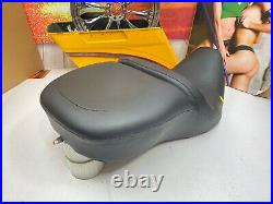08-21 Harley Touring Reduced Reach Road Street Electra Glide King Seat