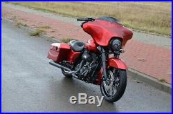 Harley-Davidson FLHX Street Glide Bagger 21 Motor CNC Red Hot Sunglo&Black