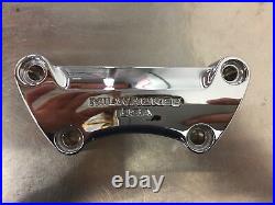 Harley Riser & Top Clamp Removed From Dyna Street Bob 55900025 56541-86A K105
