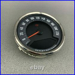 Original Harley-Davidson Tachometer 70900645
